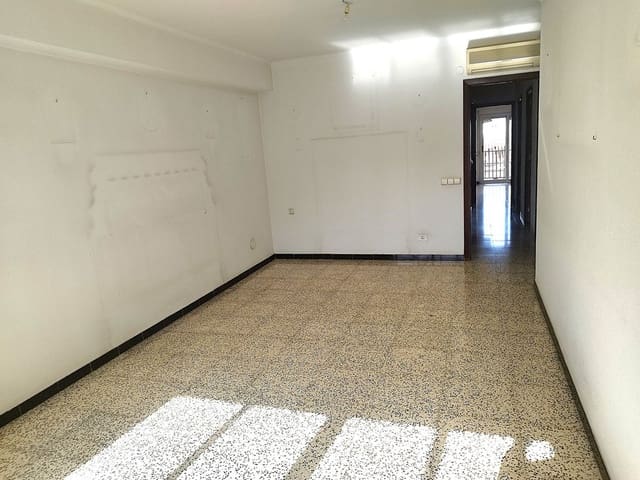 4 Zimmer Apartment zu verkaufen in Zona Portuaria, Palma de Mallorca - 465.000 € (Ref: 10136904)