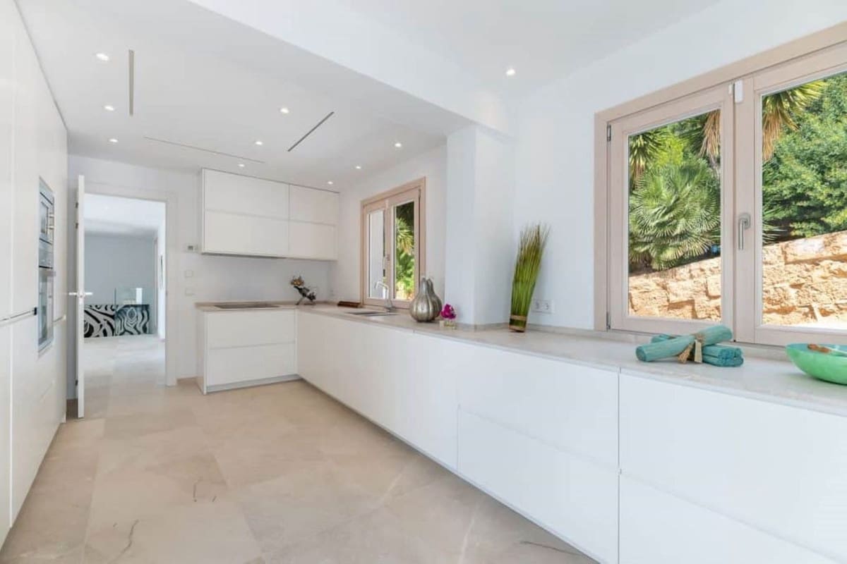 5 sypialnia Willa na sprzedaż w Palma de Mallorca z basenem garażem - 3 970 000 € (Ref: 10136913)
