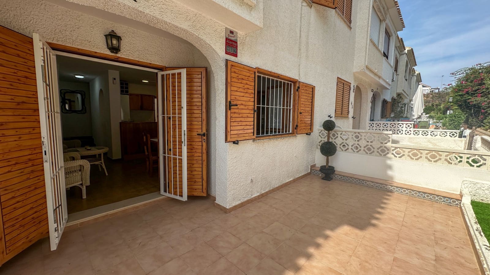 2 sovrum Hus till salu i Playa Flamenca med garage - 249 000 € (Ref: 10136999)