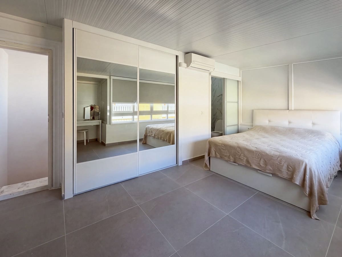 3 soveværelse Byhus til salg i Orihuela med swimmingpool garage - € 285.000 (Ref: 10137059)