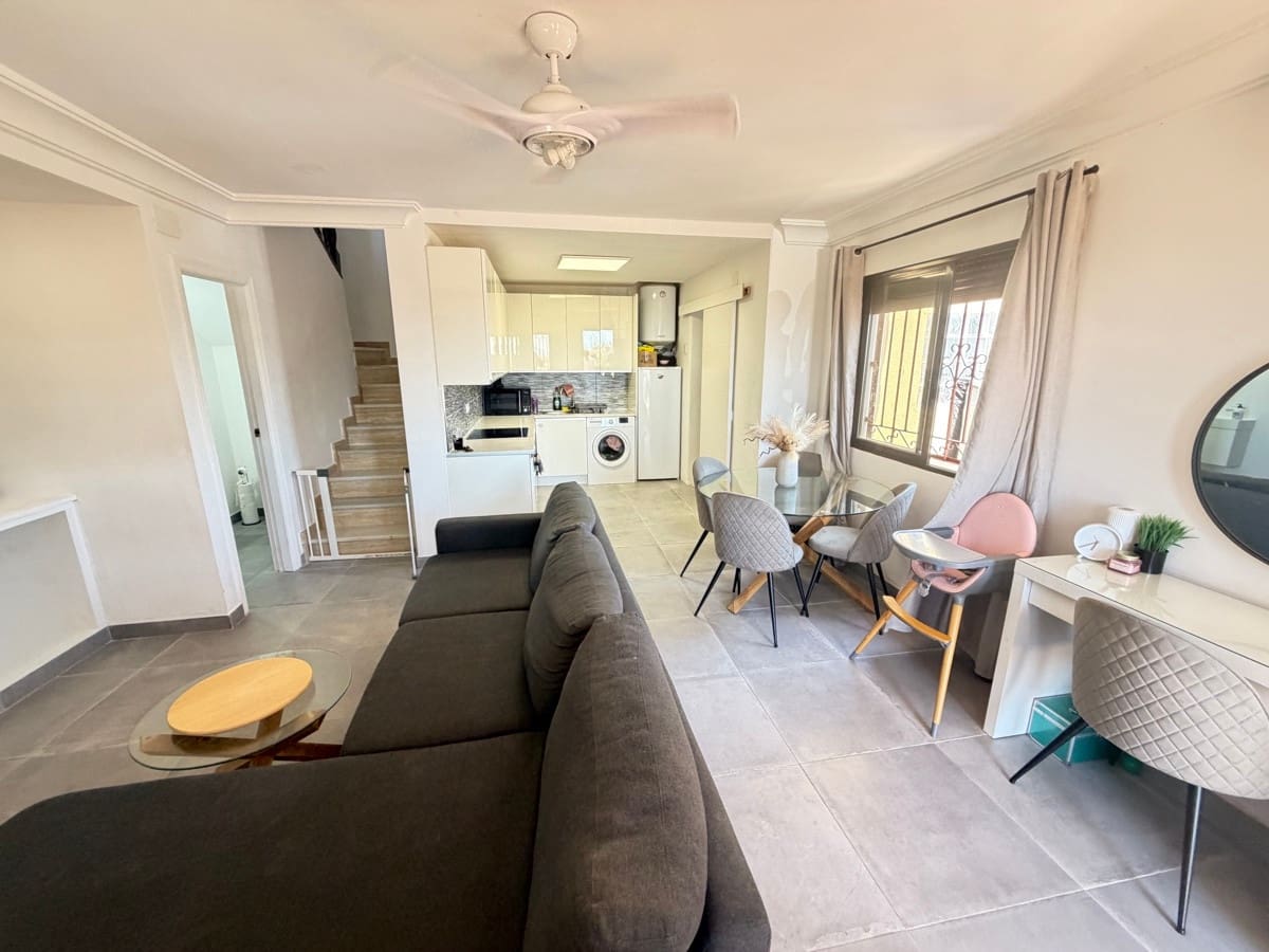 2 soveværelse Villa til salg i Orihuela med swimmingpool - € 218.000 (Ref: 10137067)
