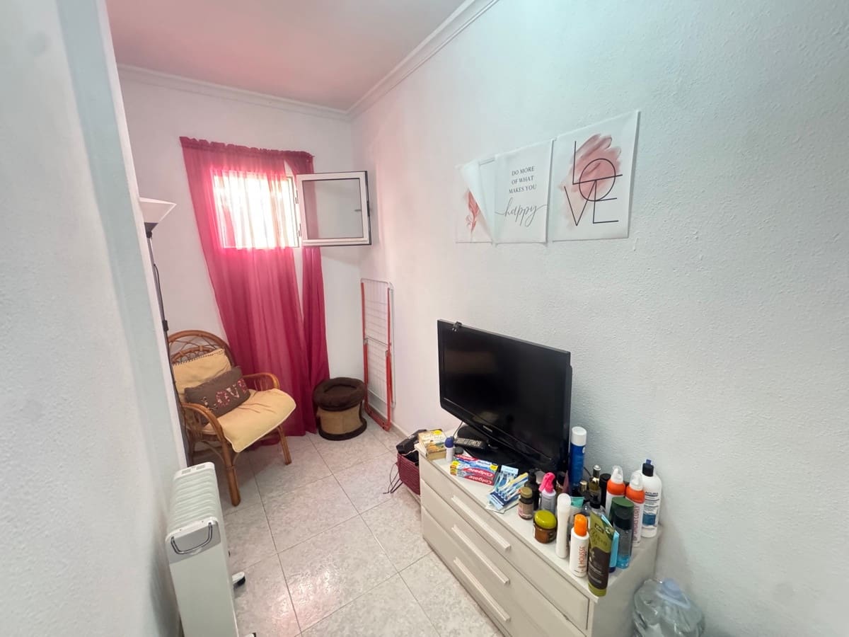 Chalet de 4 habitaciones en Orihuela en venta - 299.000 € (Ref: 10137093)