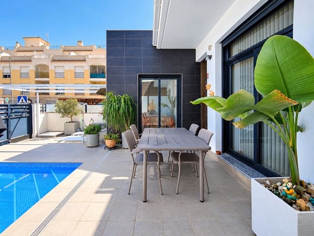 2 soverom Hus til salgs i Formentera del Segura med svømmebasseng garasje - € 284 990 (Ref: 10137192)