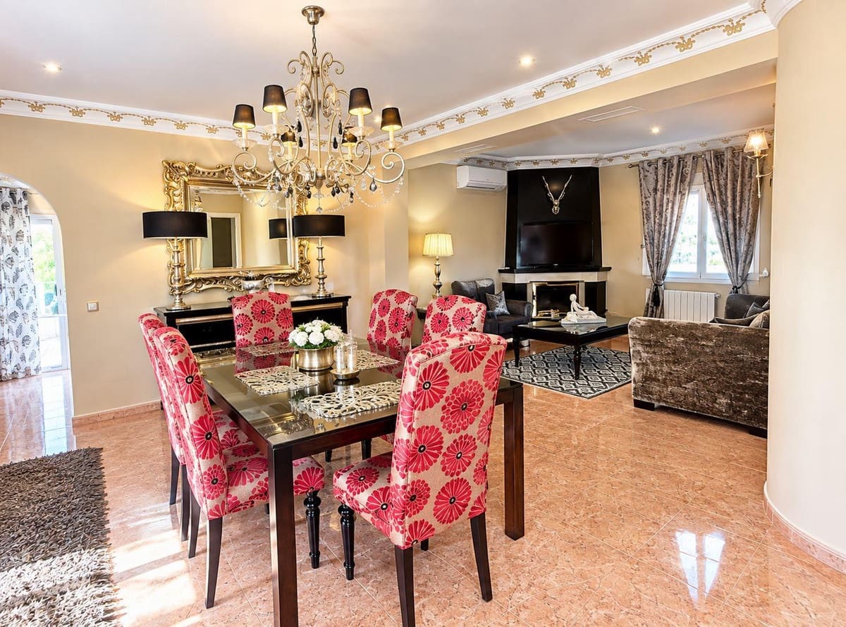 4 chambre Maison de Ville à vendre à Benferri avec piscine garage - 467 000 € (Ref: 10137196)