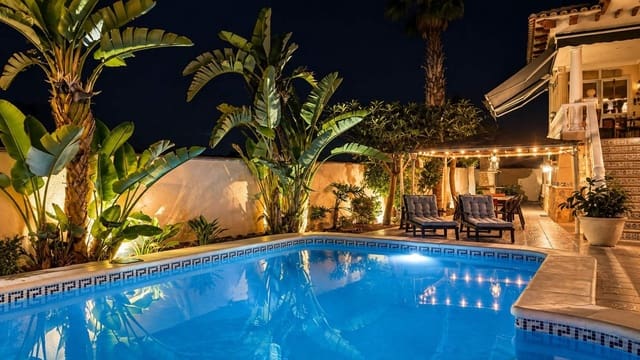 4 bedroom Townhouse for sale in Benferri with pool garage - € 467,000 (Ref: 10137196)
