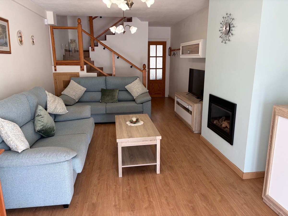 3 soveværelse Byhus til salg i Orihuela med garage - € 329.950 (Ref: 10137211)