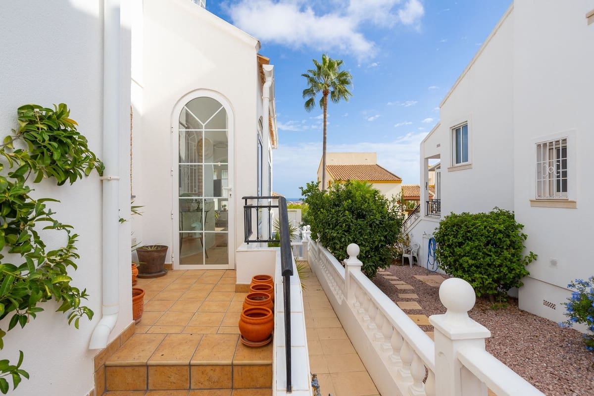 3 soverom Villa til salgs i Orihuela med garasje - € 479 000 (Ref: 10137212)