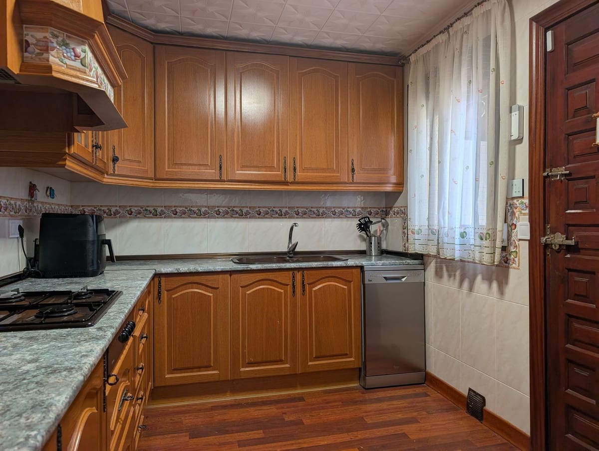 5 sypialnia Willa na sprzedaż w San Vicente / Sant Vicent del Raspeig z basenem garażem - 590 000 € (Ref: 10137213)