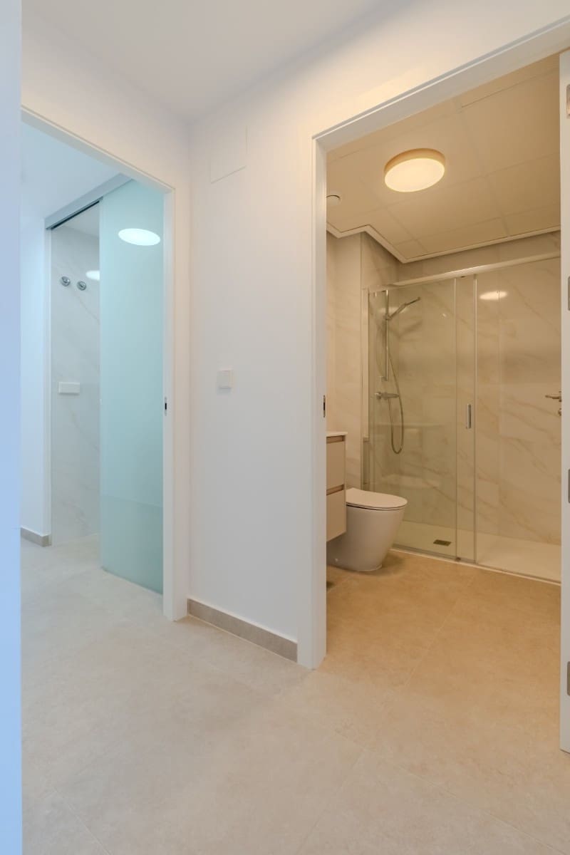 2 soverom Leilighet til salgs i Orihuela med svømmebasseng garasje - € 359 000 (Ref: 10137363)