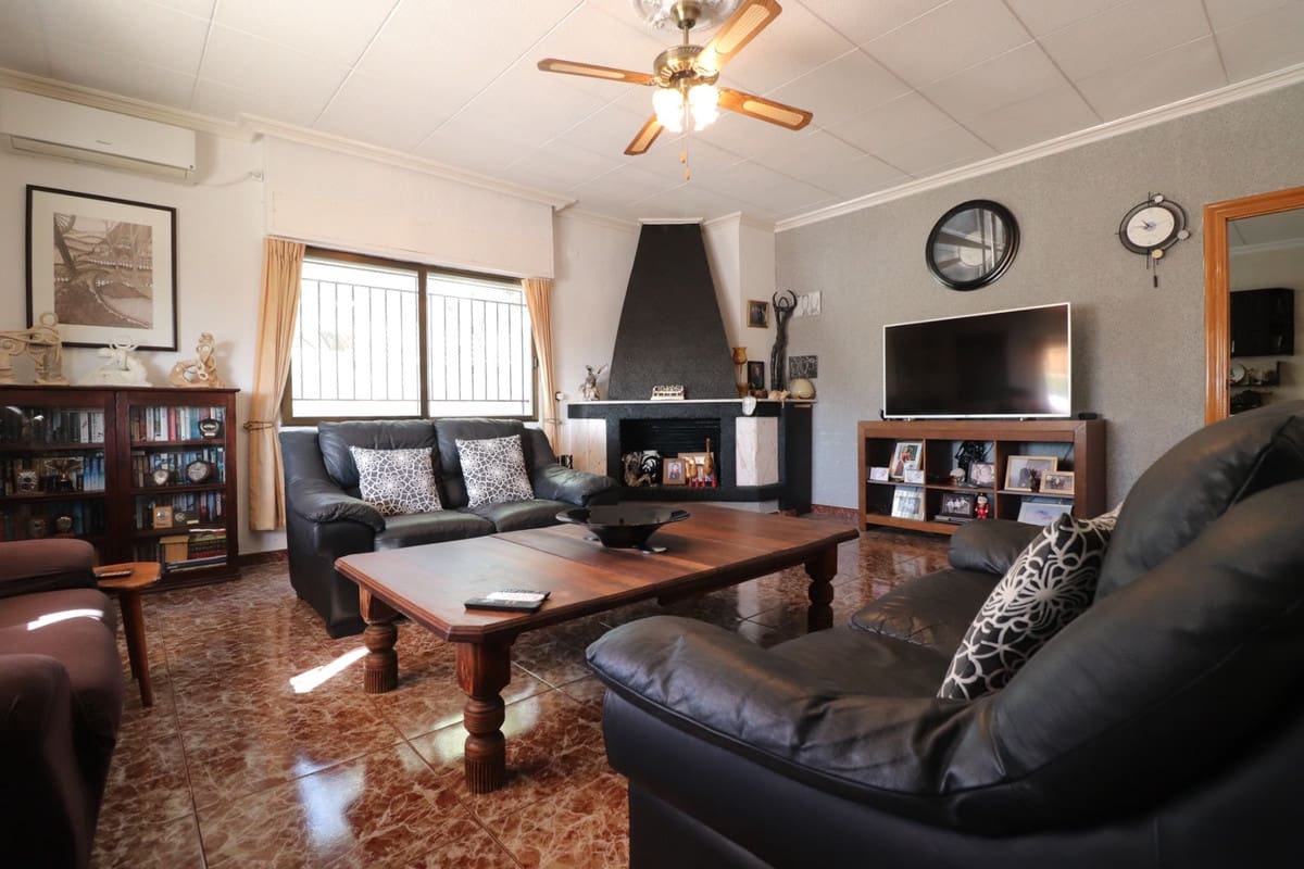 6 Zimmer Villa zu verkaufen in Crevillente / Crevillent mit Pool Garage - 468.000 € (Ref: 10137516)