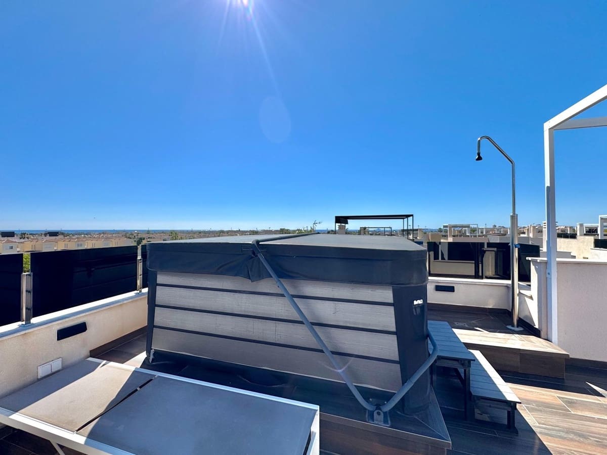 4 soverom Villa til salgs i Orihuela med svømmebasseng garasje - € 735 000 (Ref: 10137611)