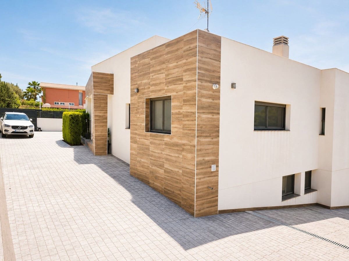Chalet de 5 habitaciones en Santa Pola en venta con piscina garaje - 990.000 € (Ref: 10137617)