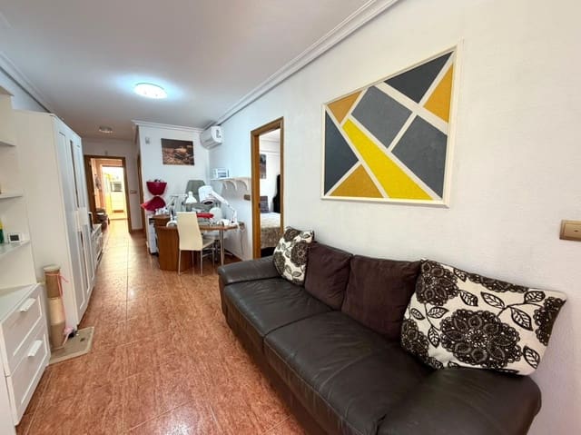 3 soverom Bungalow til salgs i Los Europeos, Torrevieja med garasje - € 264 000 (Ref: 10137743)