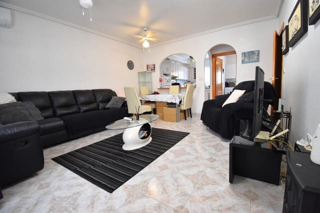 4 makuuhuone Omakotitalo myytävänä paikassa La Zenia, Orihuela mukana uima-altaan - 285 000 € (Ref: 10138720)