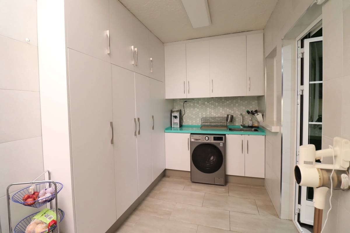 3 sypialnia Dom na sprzedaż w Redovan z garażem - 199 000 € (Ref: 10138746)
