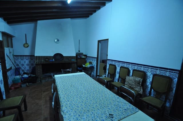 Casa de 7 habitaciones en Pinoso en venta con piscina garaje - 259.995 € (Ref: 10139225)
