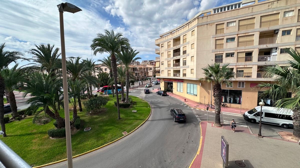 2 soverom Leilighet til salgs i Guardamar del Segura med garasje - € 230 000 (Ref: 10139237)