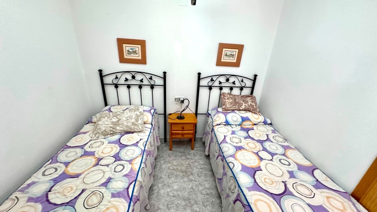 2 soverom Leilighet til salgs i Guardamar del Segura med garasje - € 230 000 (Ref: 10139237)