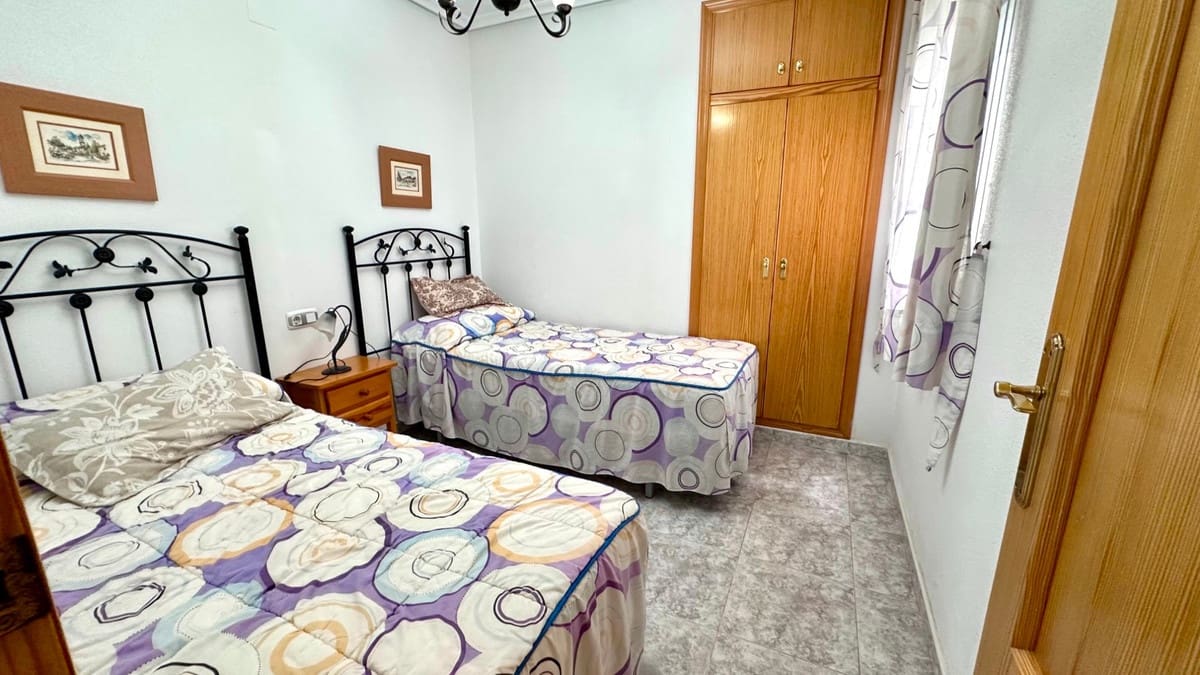 2 soverom Leilighet til salgs i Guardamar del Segura med garasje - € 230 000 (Ref: 10139237)