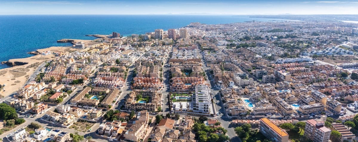 2 sypialnia Apartament na sprzedaż w Torrevieja z basenem garażem - 409 900 € (Ref: 10139249)