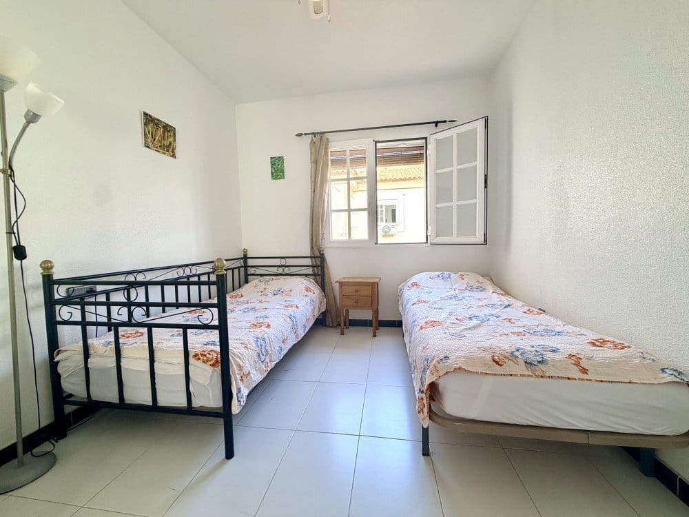 2 makuuhuone Bungalow myytävänä paikassa Torrevieja mukana uima-altaan - 175 000 € (Ref: 10139259)