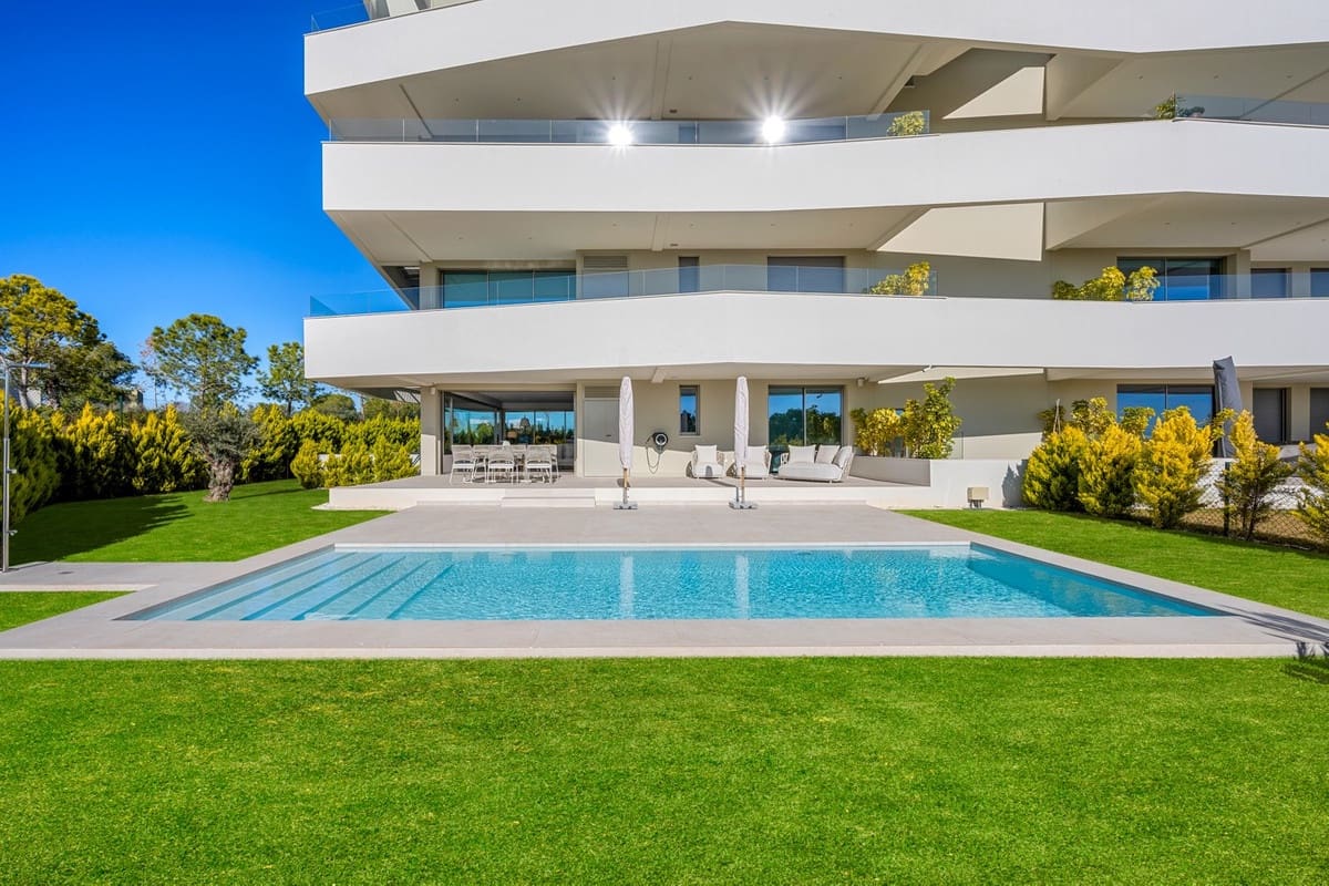 3 slaapkamer Appartement te koop in Las Colinas Golf met zwembad garage - € 1.099.000 (Ref: 10140508)