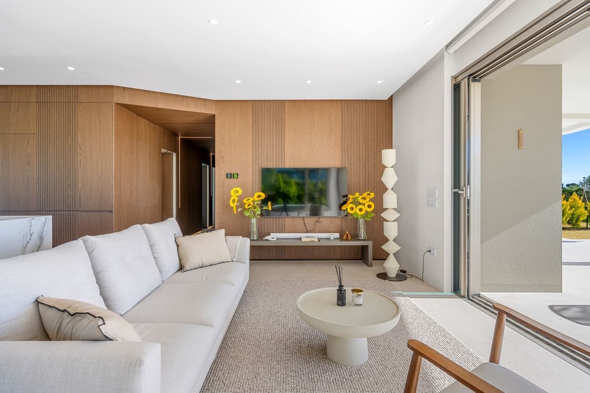 3 slaapkamer Appartement te koop in Las Colinas Golf met zwembad garage - € 1.099.000 (Ref: 10140508)