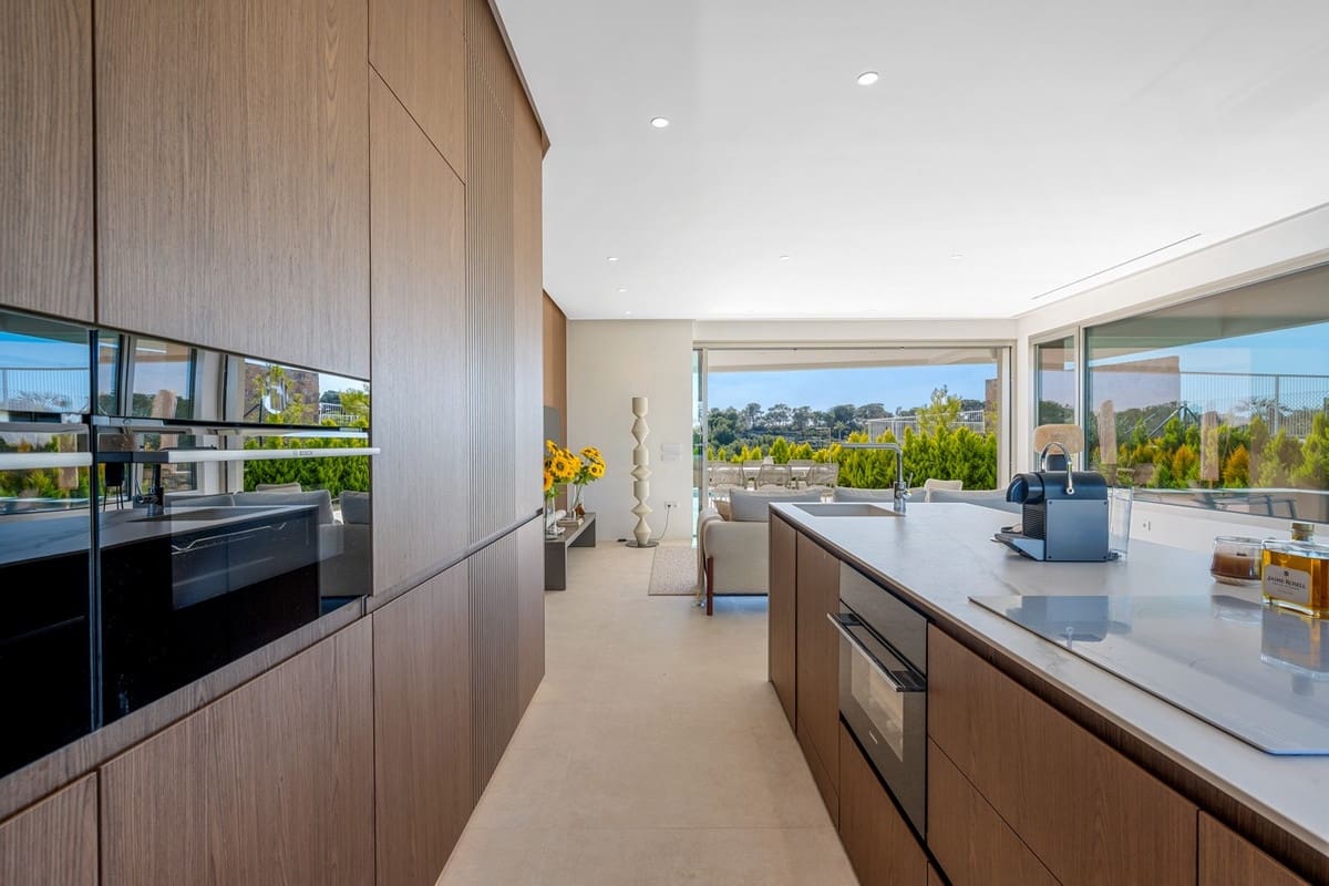 3 slaapkamer Appartement te koop in Las Colinas Golf met zwembad garage - € 1.099.000 (Ref: 10140508)