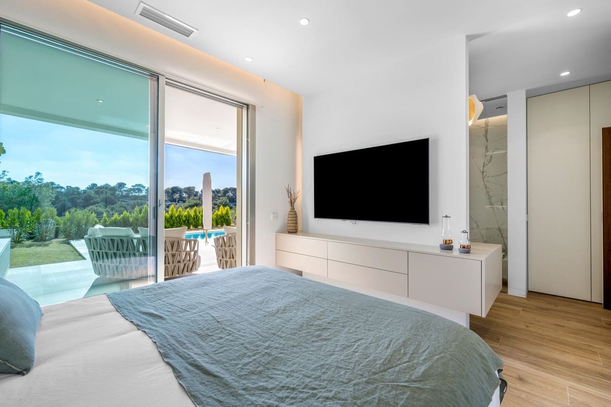 3 slaapkamer Appartement te koop in Las Colinas Golf met zwembad garage - € 1.099.000 (Ref: 10140508)