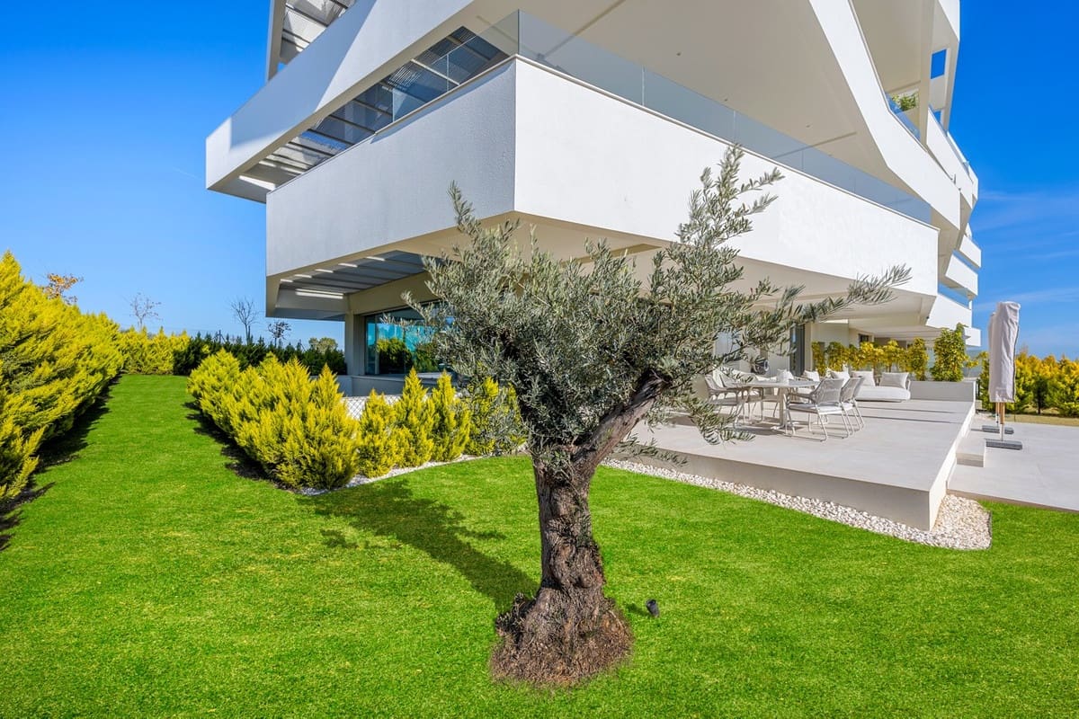 3 slaapkamer Appartement te koop in Las Colinas Golf met zwembad garage - € 1.099.000 (Ref: 10140508)