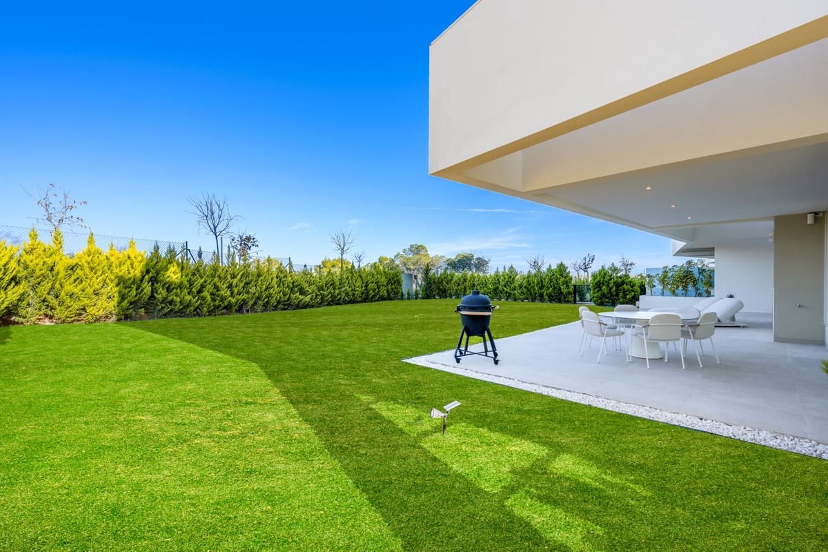 3 slaapkamer Appartement te koop in Las Colinas Golf met zwembad garage - € 1.099.000 (Ref: 10140508)