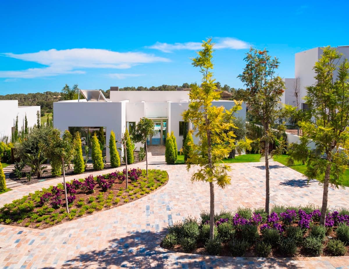Chalet de 4 habitaciones en Las Colinas Golf en venta con piscina - 1.650.000 € (Ref: 10140512)