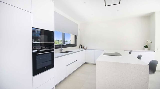 3 sypialnia Willa na sprzedaż w Las Colinas Golf, Orihuela z basenem garażem - 950 000 € (Ref: 10140515)