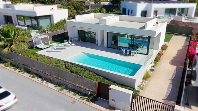 3 sypialnia Willa na sprzedaż w Las Colinas Golf, Orihuela z basenem garażem - 950 000 € (Ref: 10140515)