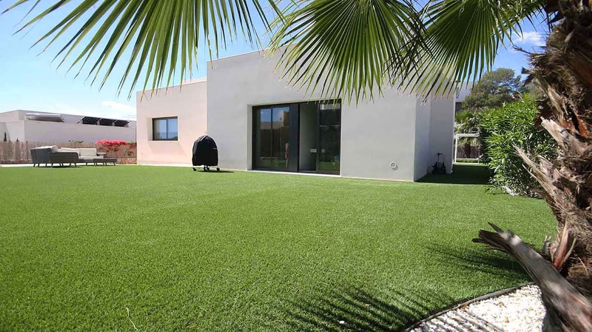 3 sypialnia Willa na sprzedaż w Las Colinas Golf z basenem garażem - 950 000 € (Ref: 10140515)