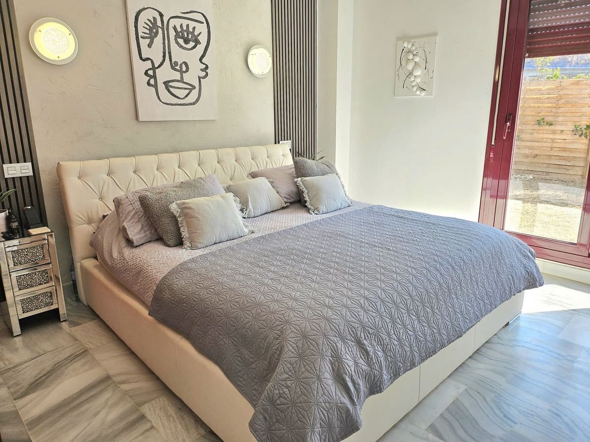 3 soverom Villa til salgs i Benahavis med svømmebasseng garasje - € 475 000 (Ref: 10140546)