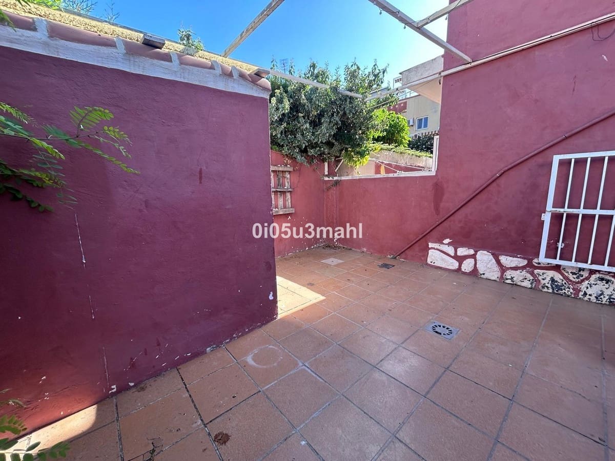 2 makuuhuone Huvila myytävänä paikassa Rincon de la Victoria - 258 000 € (Ref: 10140556)