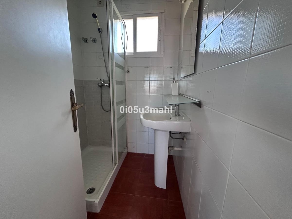 2 makuuhuone Huvila myytävänä paikassa Rincon de la Victoria - 258 000 € (Ref: 10140556)
