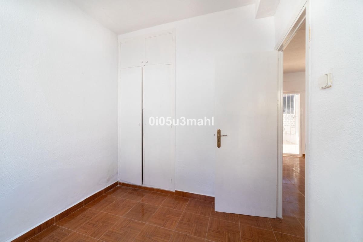 2 soveværelse Villa til salg i Rincon de la Victoria - € 258.000 (Ref: 10140557)