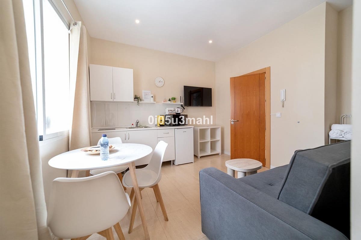 5 soveværelse Byhus til salg i Malaga by - € 990.000 (Ref: 10140562)