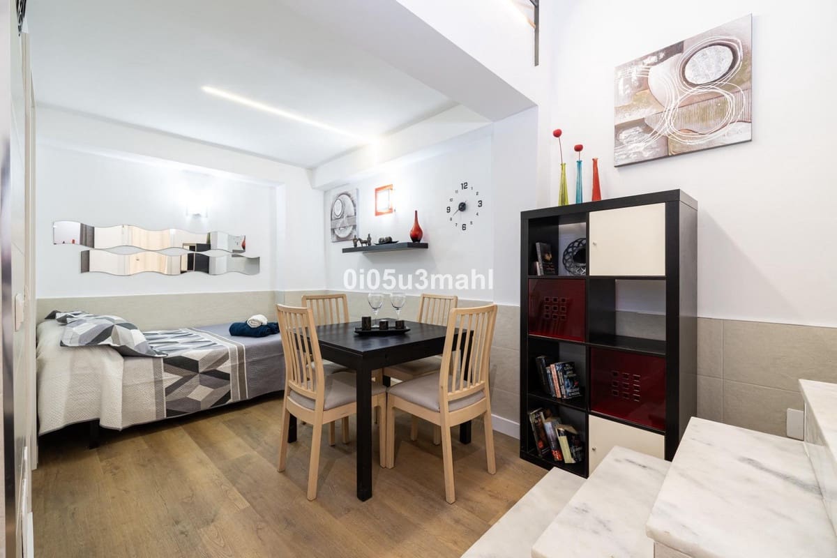 2 soveværelse Lejlighed til salg i Malaga by - € 439.000 (Ref: 10140564)