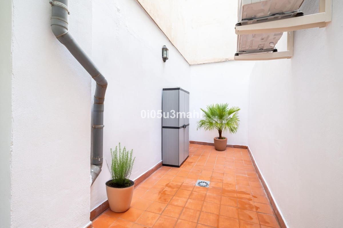 2 soveværelse Lejlighed til salg i Malaga by - € 439.000 (Ref: 10140564)