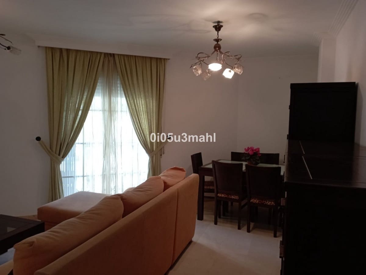 2 soveværelse Lejlighed til salg i Malaga by med garage - € 309.900 (Ref: 10140565)