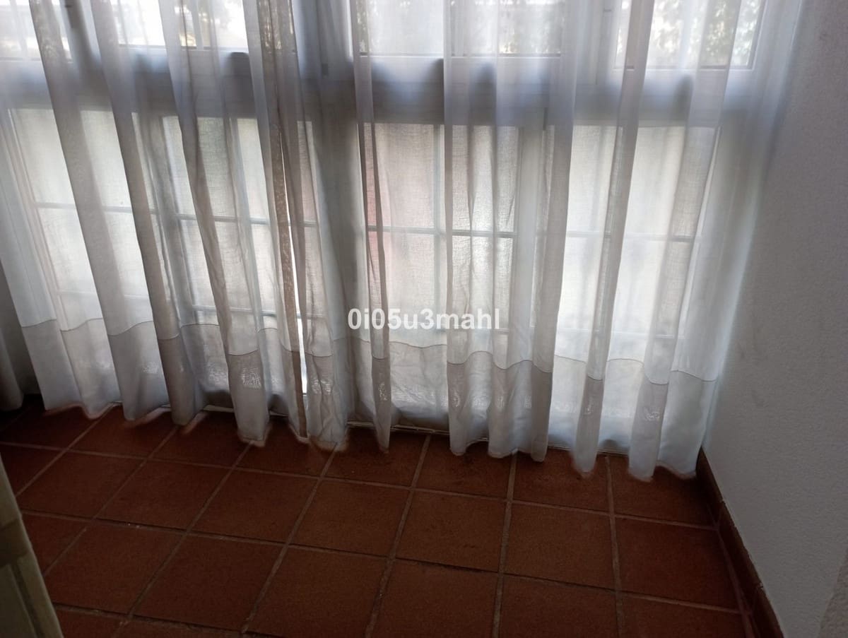 2 soveværelse Lejlighed til salg i Malaga by med garage - € 309.900 (Ref: 10140565)