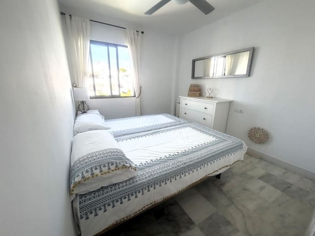 2 soverom Leilighet til salgs i El Paraiso, Estepona med svømmebasseng garasje - € 342 000 (Ref: 10140586)
