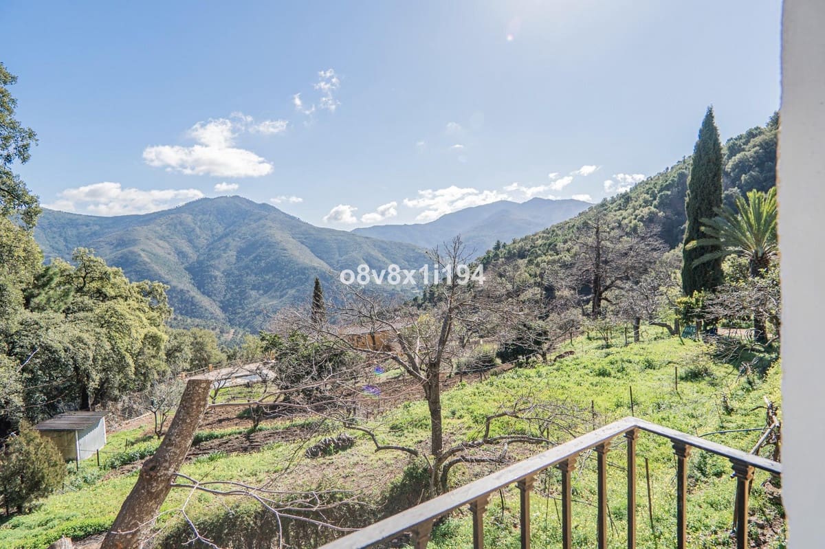 5 bedroom Finca/Country House for sale in Jubrique with pool - € 995,000 (Ref: 10140601)