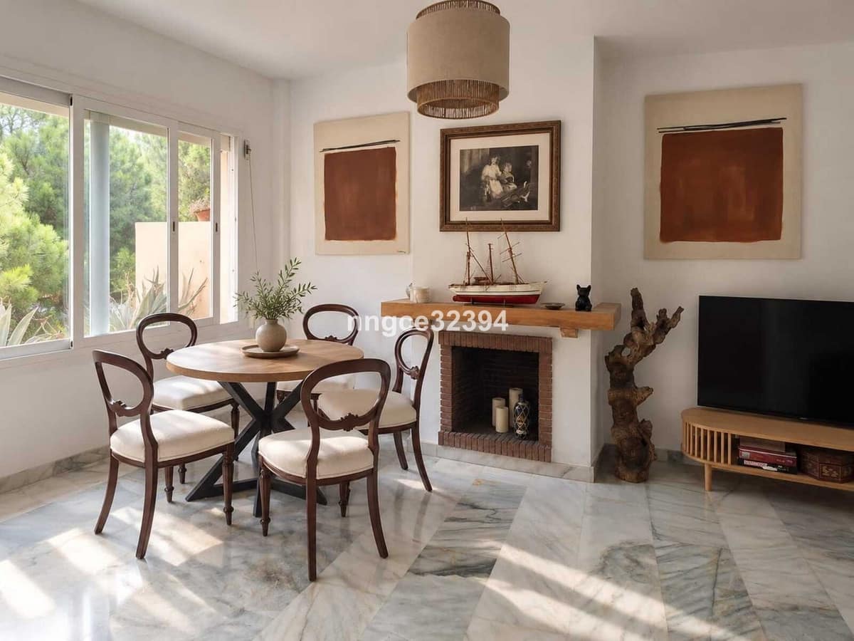 2 soverom Leilighet til salgs i New Golden Mile med svømmebasseng garasje - € 359 000 (Ref: 10140603)