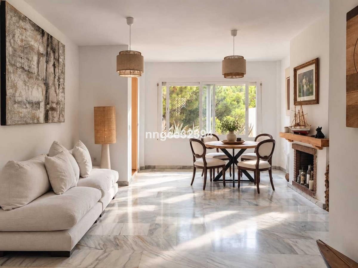 2 soverom Leilighet til salgs i New Golden Mile med svømmebasseng garasje - € 359 000 (Ref: 10140603)