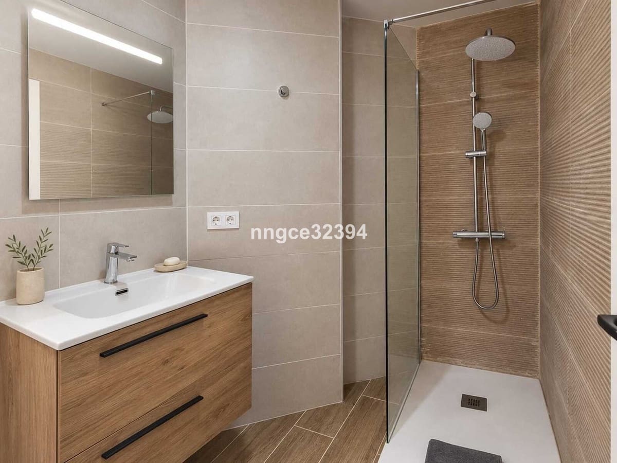 2 soverom Leilighet til salgs i New Golden Mile med svømmebasseng garasje - € 359 000 (Ref: 10140603)