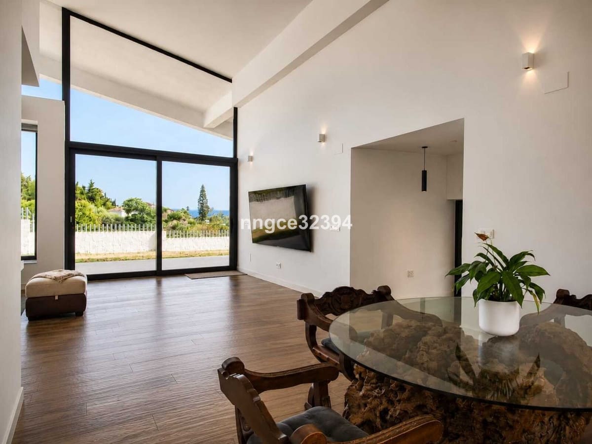 5 Zimmer Villa zu verkaufen in Cancelada mit Pool Garage - 1.990.000 € (Ref: 10140604)